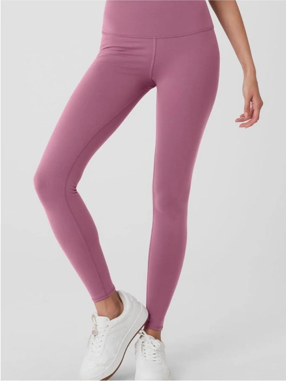 ALO Yoga Mulberry High-Rise Leggings- size M